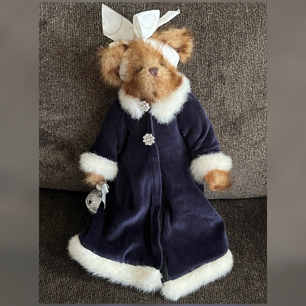 Bearington Bears Holiday Collection “Sandra” Bear Doll